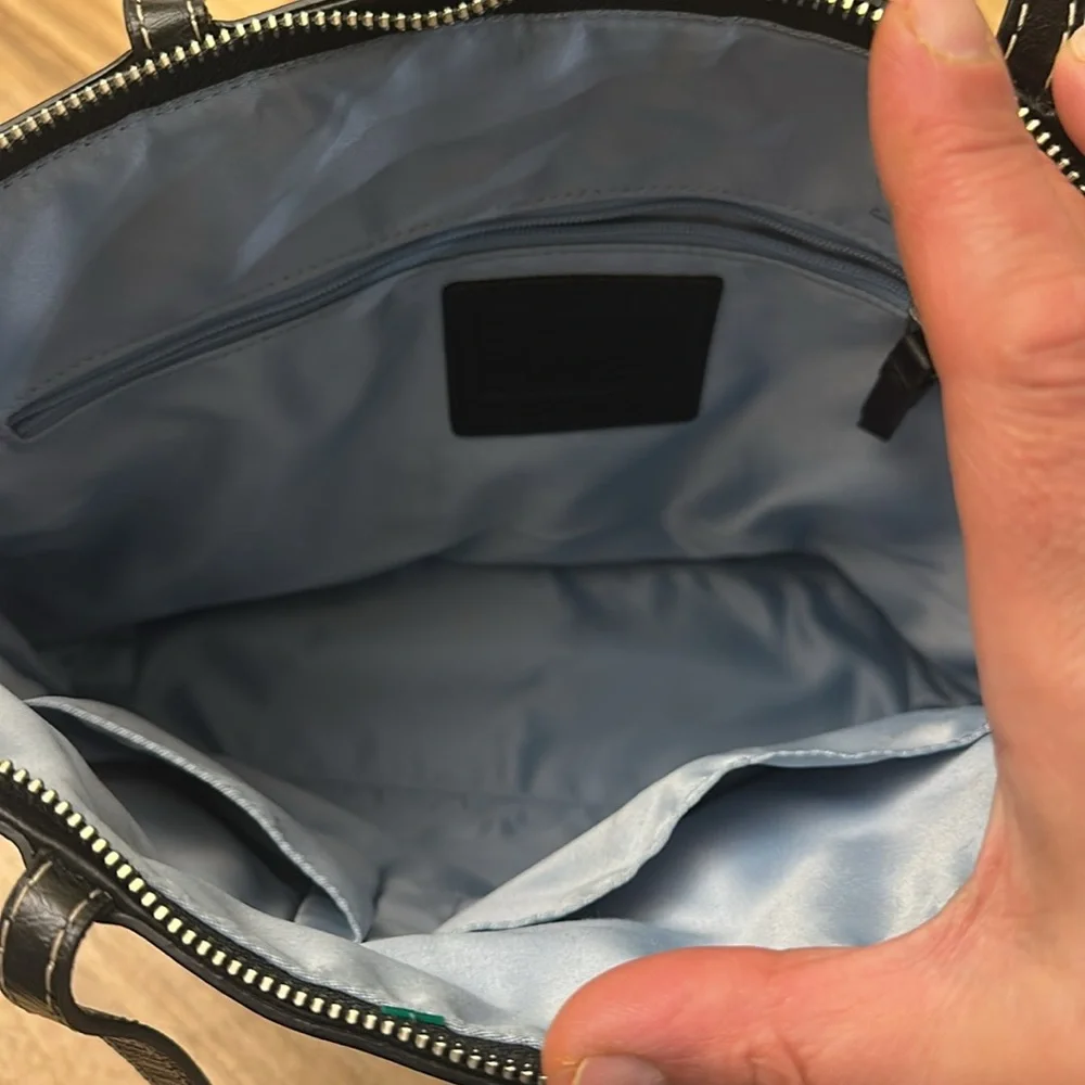 COACH PATENT LEATHER SHOULDER BAG